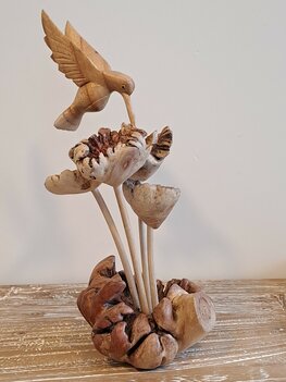 Houtsnijwerk kolibri B