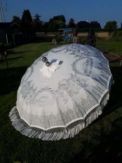 Ibiza parasol met franjes zilver