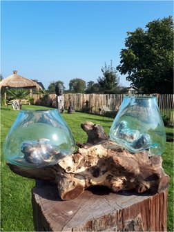 Glas op hout vaas dubbel B