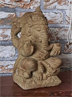 Ganesha small zand/oker