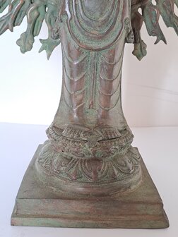 Bronzen beeld Avalokiteshvara