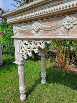 Side table Romantico