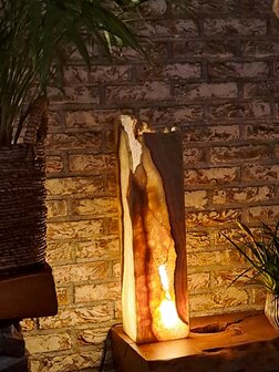 Onyx lamp
