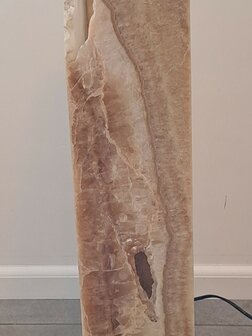 Onyx lamp