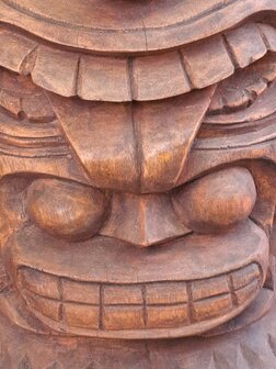 Tiki Totem Suar