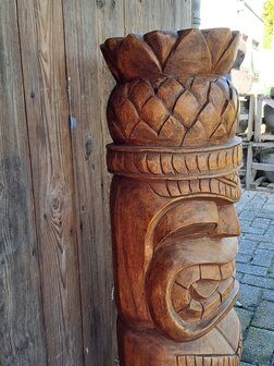 Tiki Totem Suar