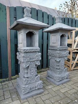 Tempel M met dak