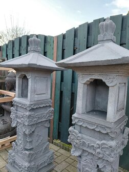 Tempel M met dak