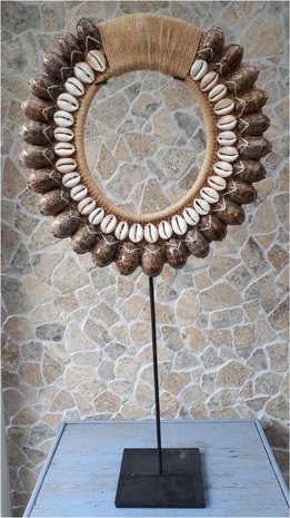 Schelpenketting big shell brown