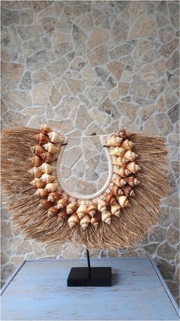 Schelpenketting zeegras shell