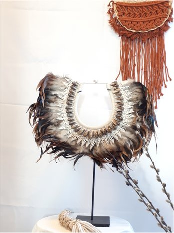 Schelpenketting brown feathers