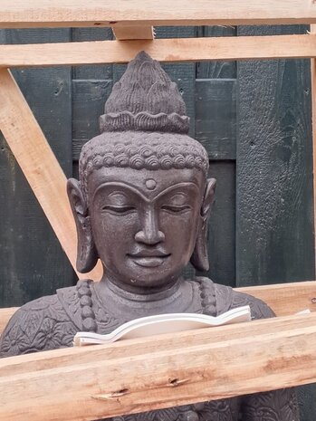 Zittende Boeddha Lavasteen Bhumisparsha
