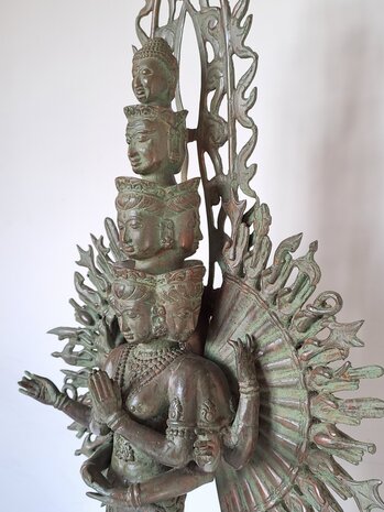 Bronzen beeld Avalokiteshvara