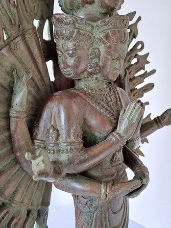 Bronzen beeld Avalokiteshvara