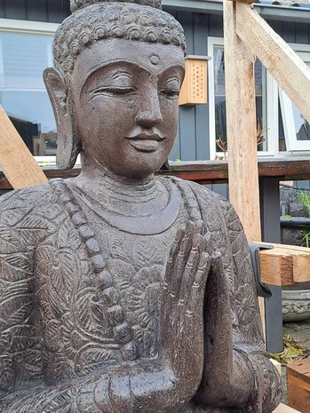 Zittende Boeddha Lavasteen praying