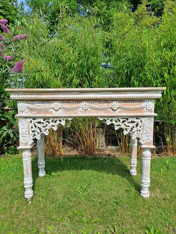 Side table Romantico