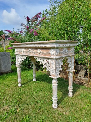 Side table Romantico