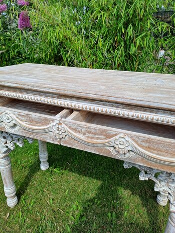 Side table Romantico