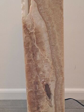 Onyx lamp