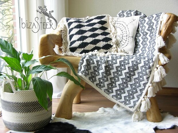 Kussen macramé ecru-zwart