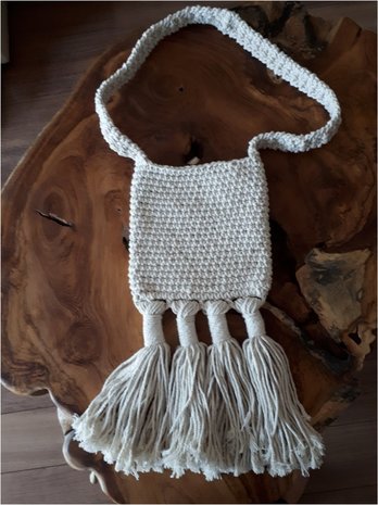 Macramé tas E